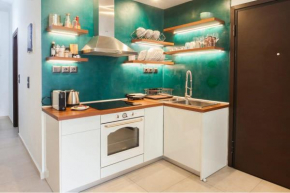 Beautiful Elegant Apartment Next to Monastiraki